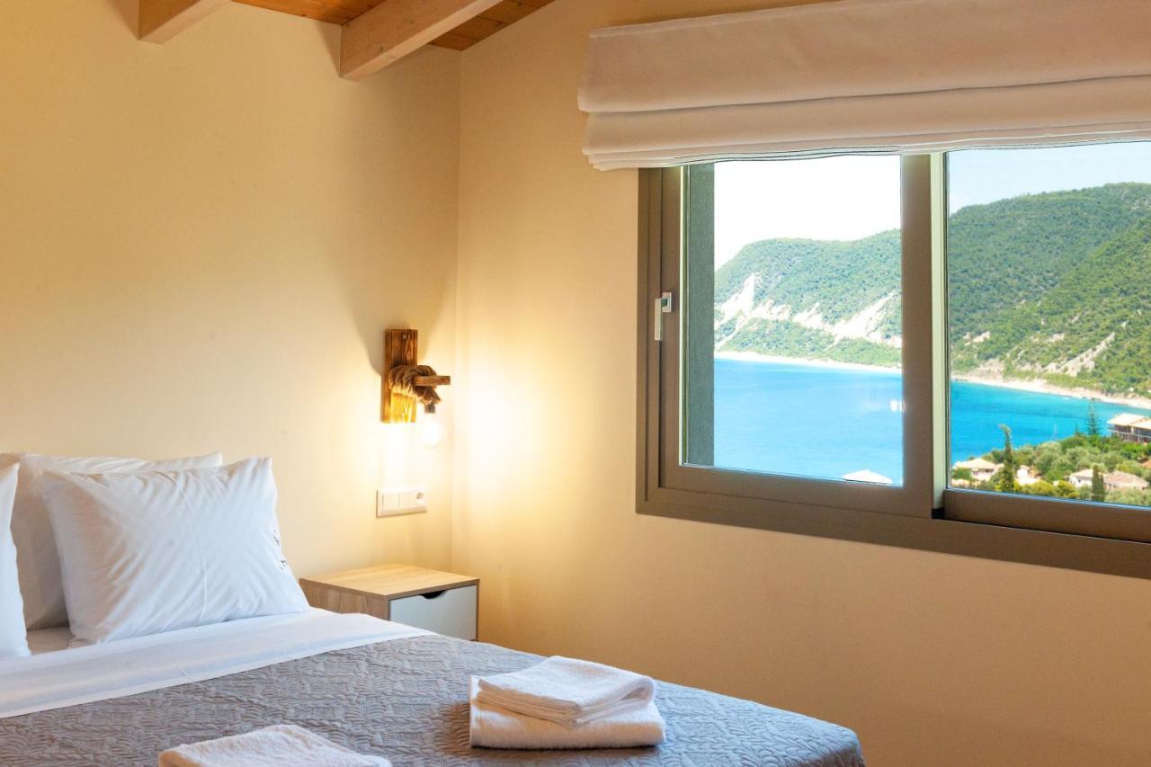 Mylos Mountain Villas- Villa Giorgio อาโยส นิกีตัส ภายนอก รูปภาพ