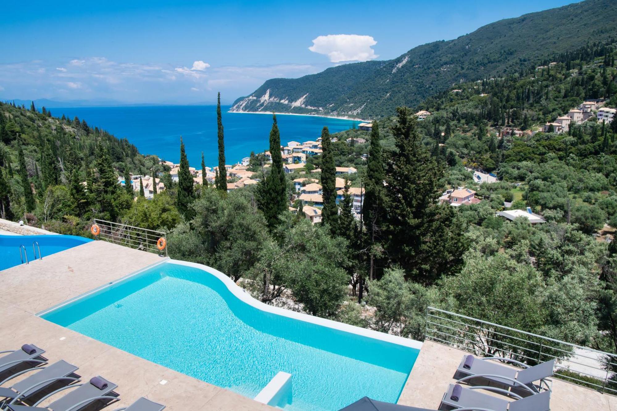 Mylos Mountain Villas- Villa Giorgio อาโยส นิกีตัส ภายนอก รูปภาพ
